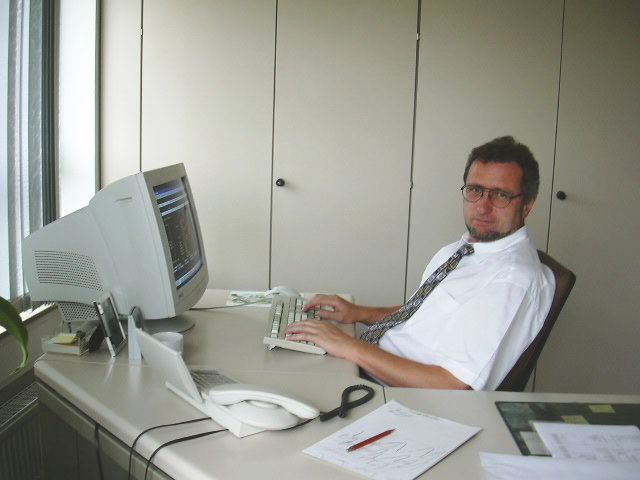 Willi Bellartz 2003 in seinem Bro